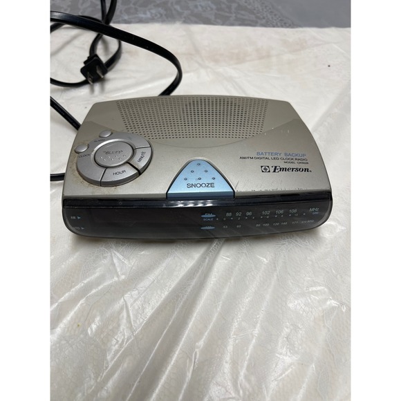 Emerson Other - Emerson AM/FM Digital LED Clock Radio Battery Backup Silver Bedside Alarm Works!